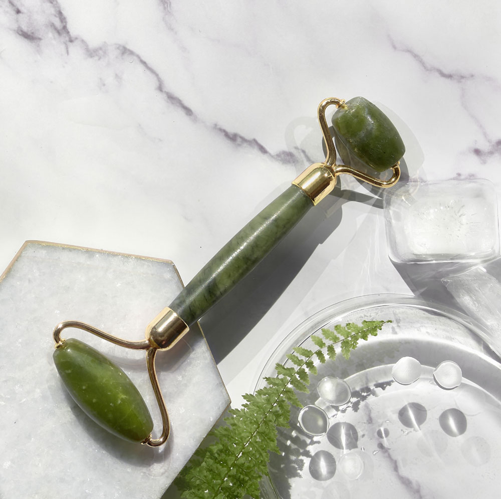 Massage đá nóng (Hot Stone): Thư giãn sâu, lưu thông khí huyết