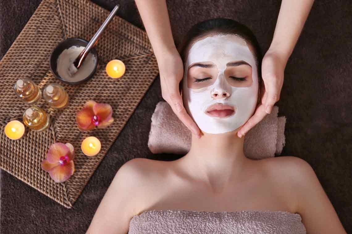 Chăm sóc da mặt tại spa: Bí quyết làn da khỏe rạng rỡ
